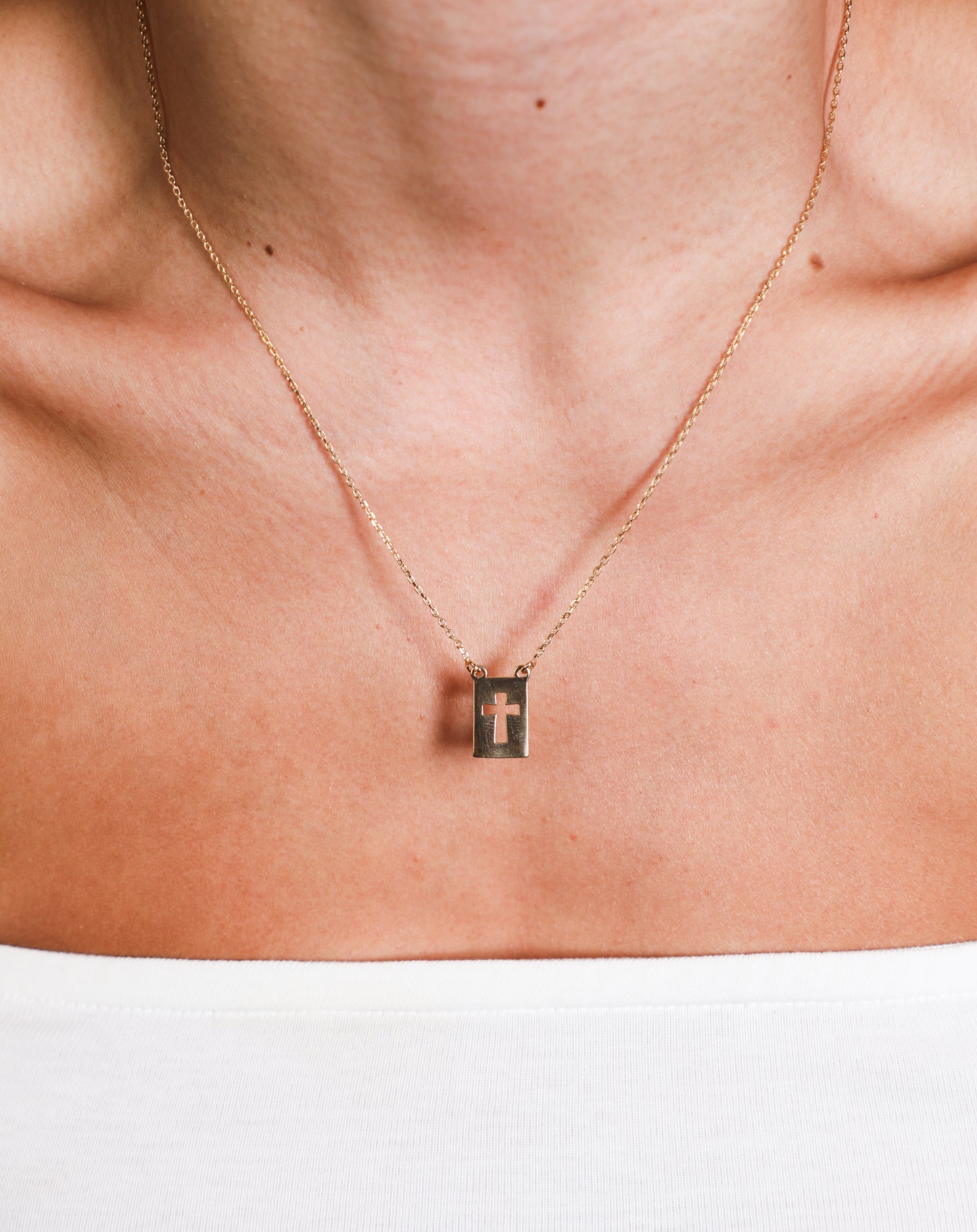 Dainty Cross Necklace