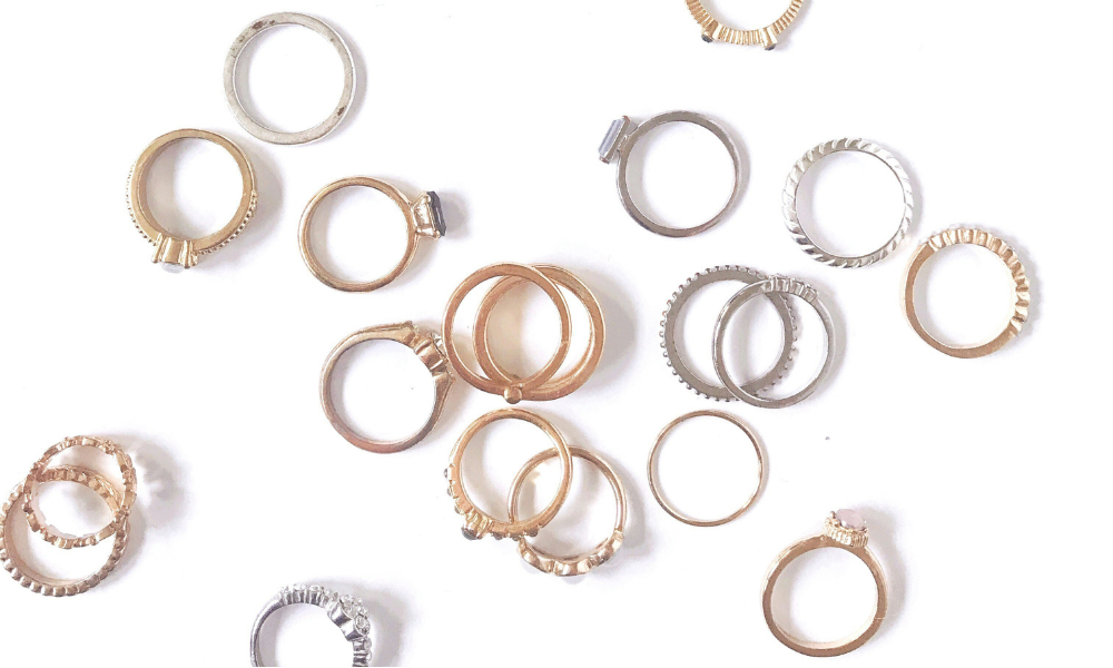 The Enduring Appeal of Gold Vintage Style Engagement Rings