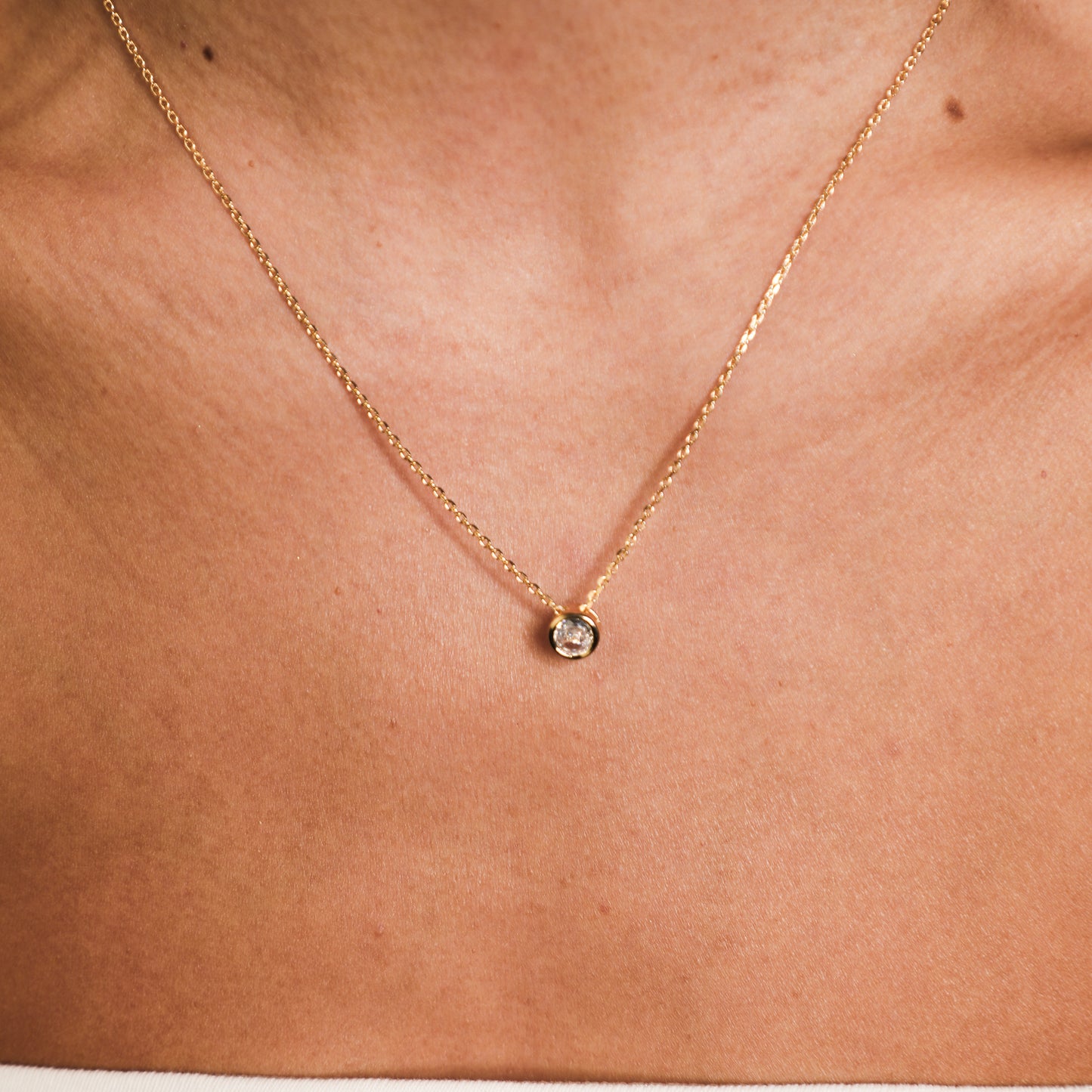 Classic Single Stone