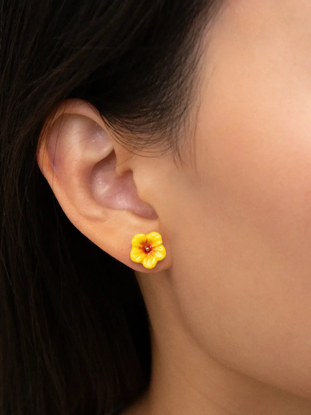 Mini Hibiscus Stud