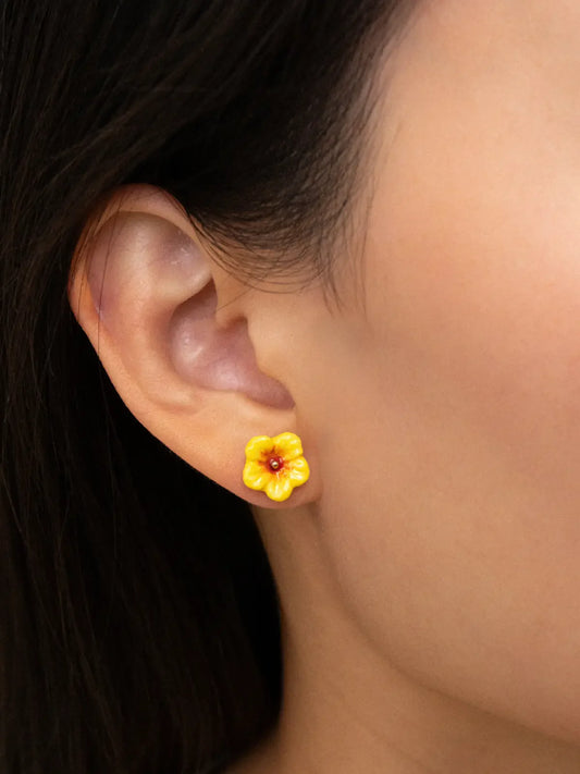 Mini Hibiscus Stud